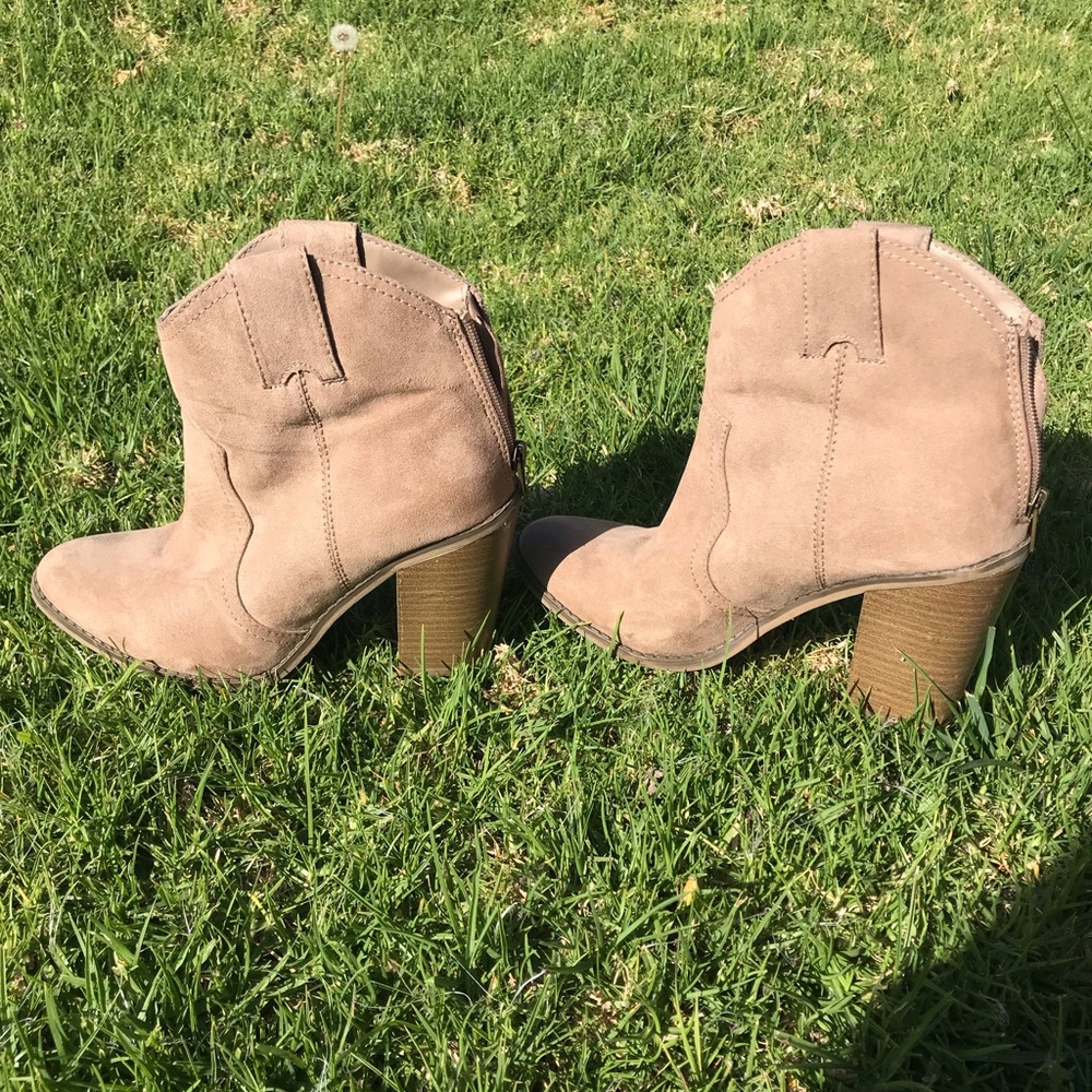 Heel Cowboy Boots
